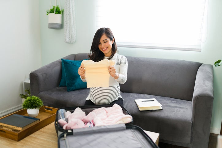 packing suitcase for hospital