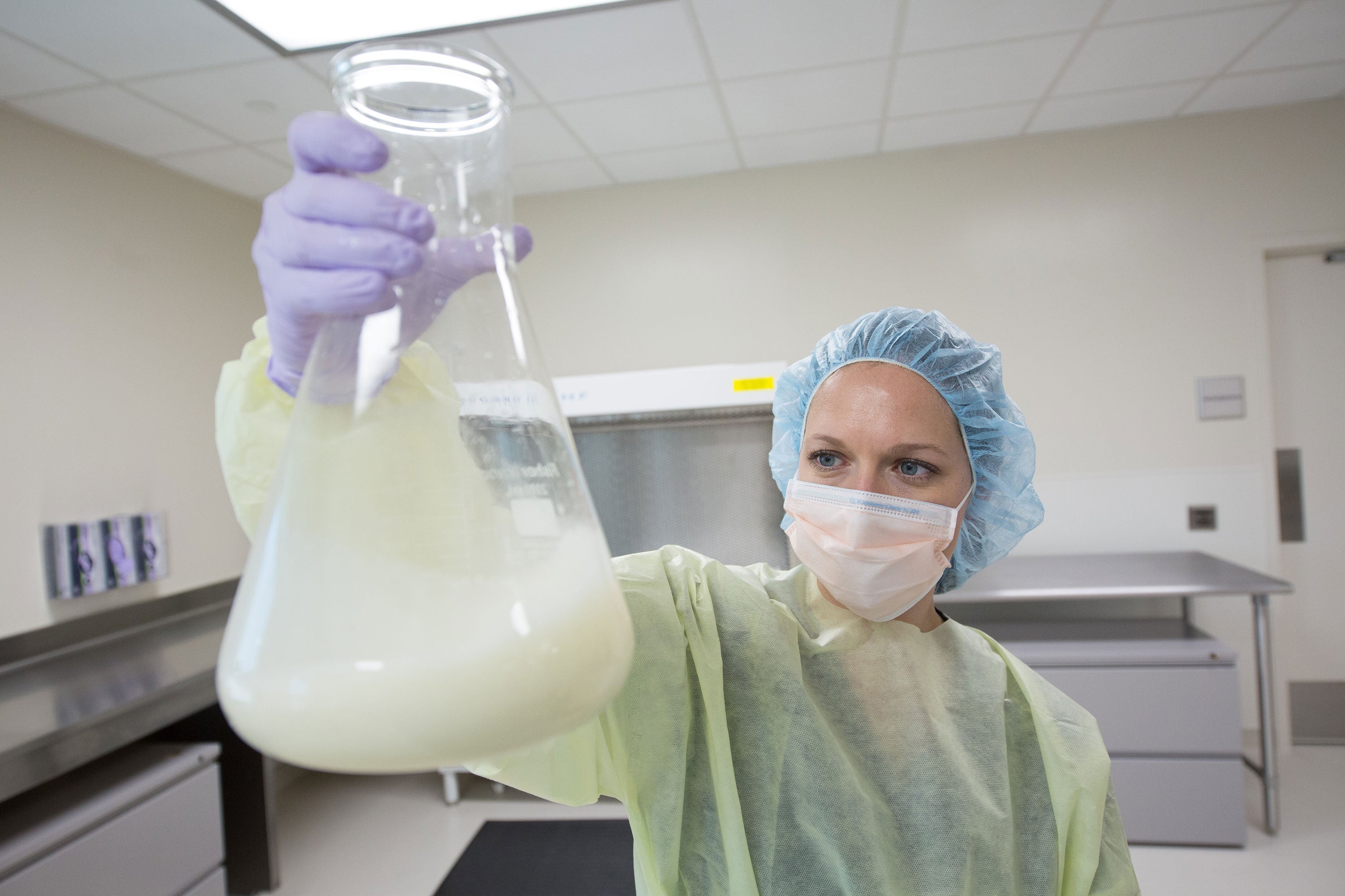 wakemed-mothers-milk-bank-9B7A7913