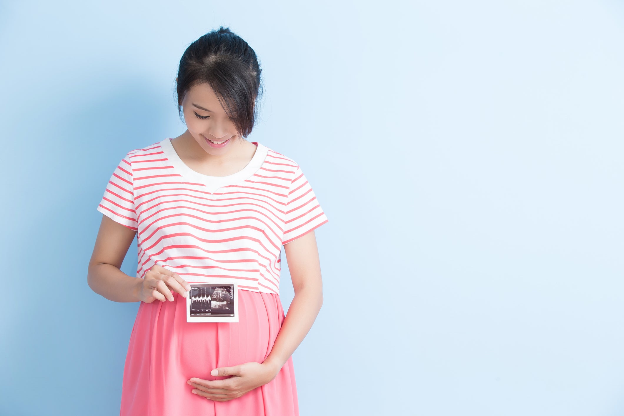 pregnant woman take ultrasound