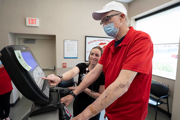jim in cardiac rehab with mask
