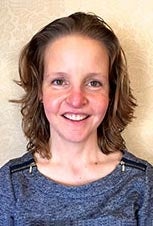 Lindsey Deschamps, MD 